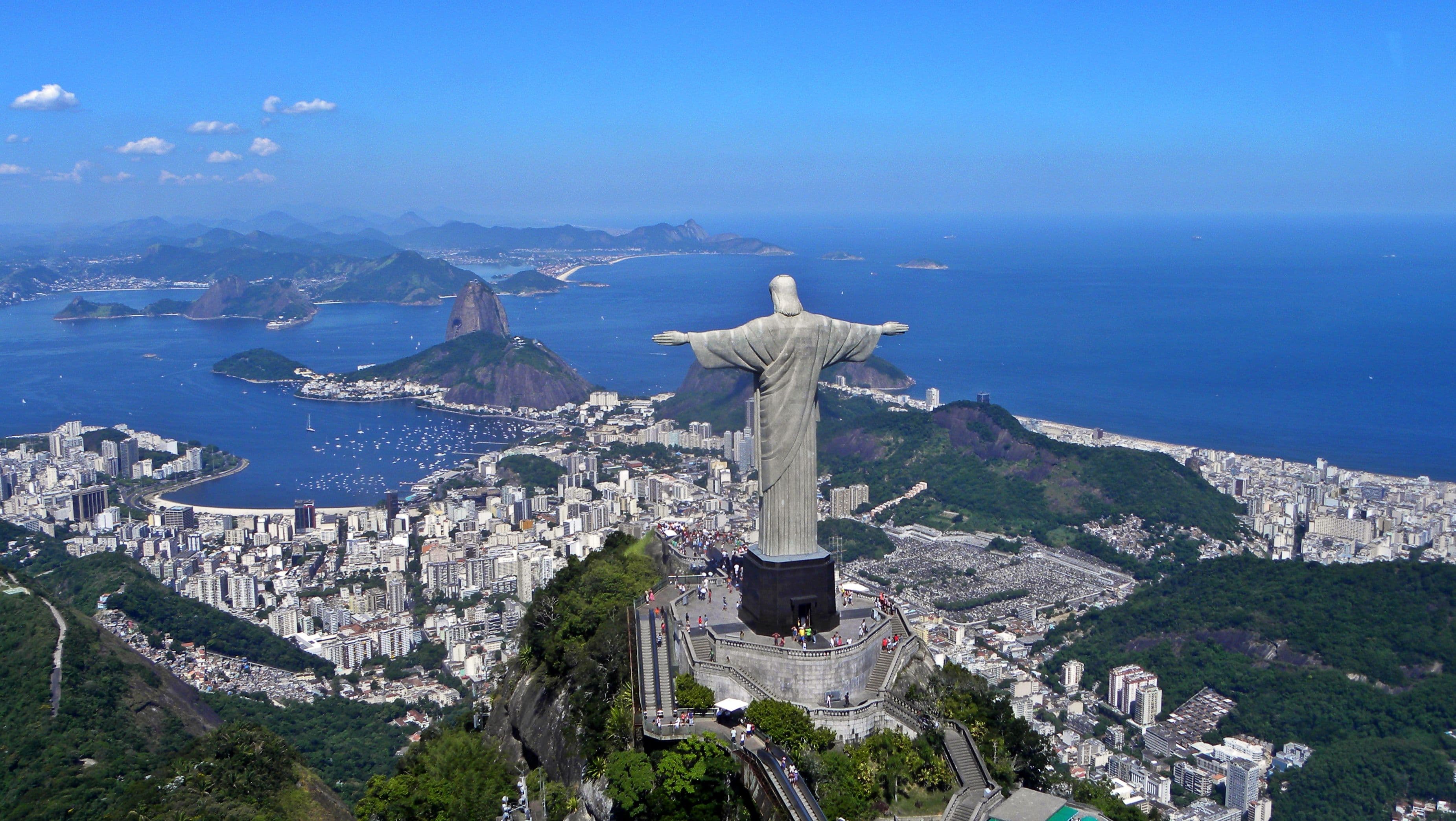 Cristo Redentor statue, Rio de Janeiro, following restoration by Joel Ghivelder. Photograph: Artyom Sharbatyan, 2010, CC BY-SA 3.0, https://commons.wikimedia.org/w/index.php?curid=9515642