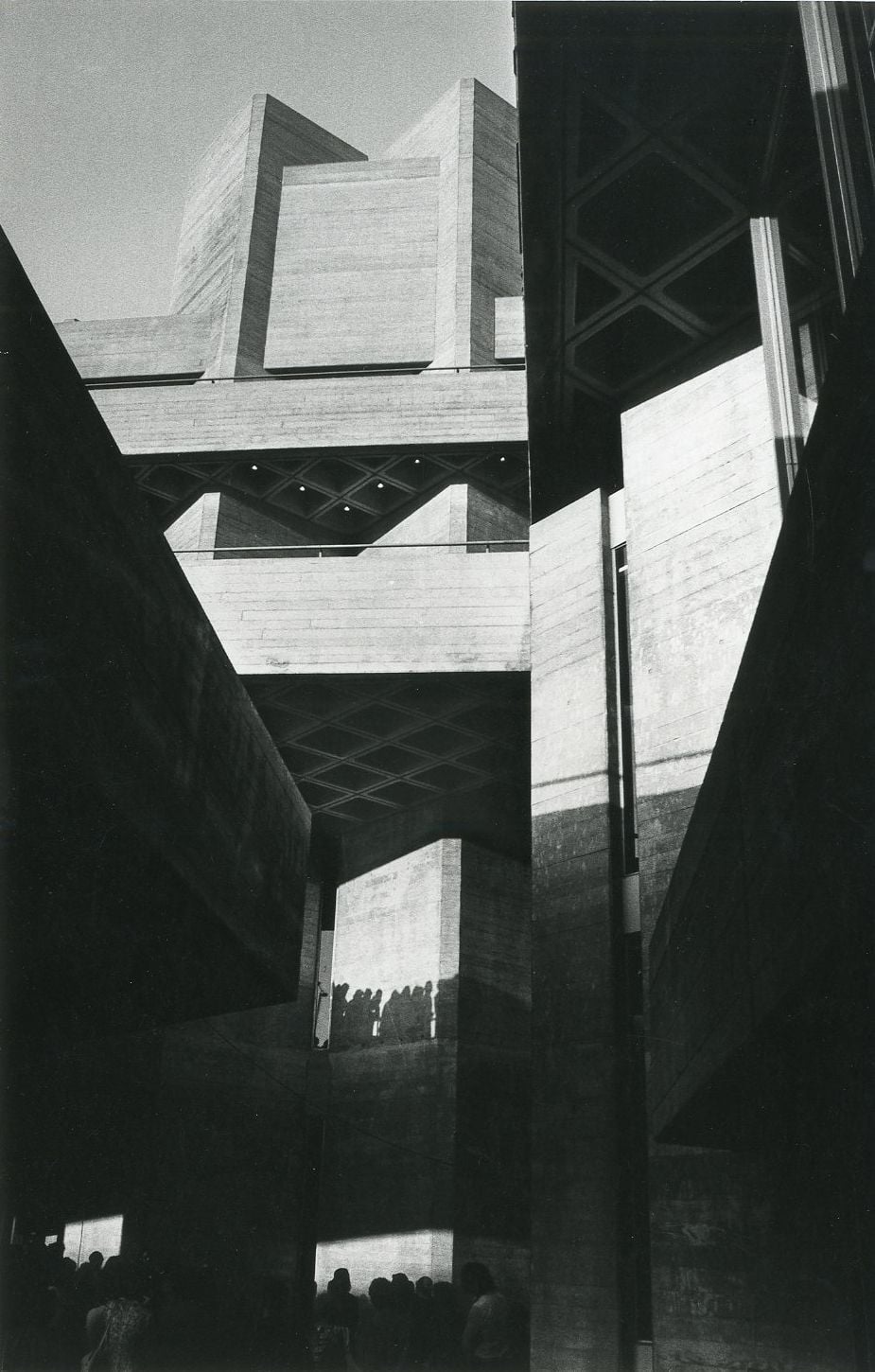 Denys Lasdun and Partners, Law Institute and Institute of Education, University of London, 1976. Photographer: Donald Mill