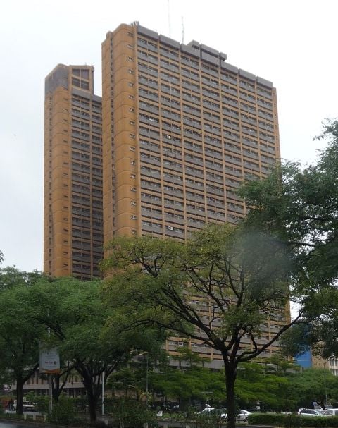 Antony Ngotho, Nyayo House, Nairobi, Kenya, 1983. Rotsee2, CC BY-SA 3.0, via Wikimedia Commons