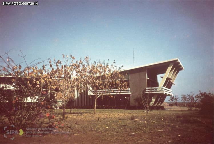 Cambambe Hydroelectric Dam complex, Angola, 1950s. Photograph by Luis Possolo. Credit Portugal, Arquivo Histórico Ultramarino – PT, AHU